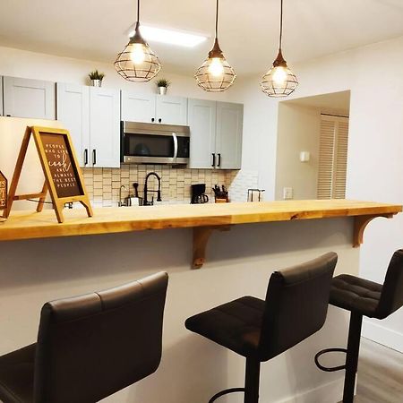 Venice Beach Within 5 Min Drive, Near The Tennis Courts And Park, Sleeps 5 Nokomis Buitenkant foto