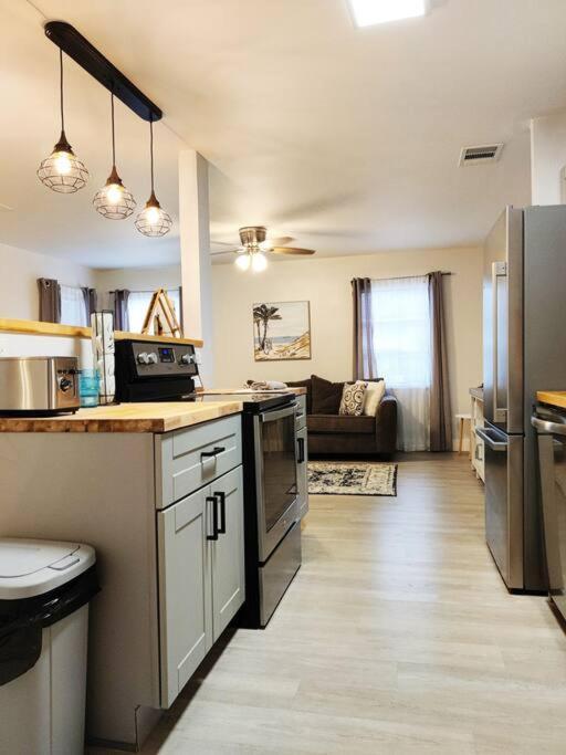 Venice Beach Within 5 Min Drive, Near The Tennis Courts And Park, Sleeps 5 Nokomis Buitenkant foto