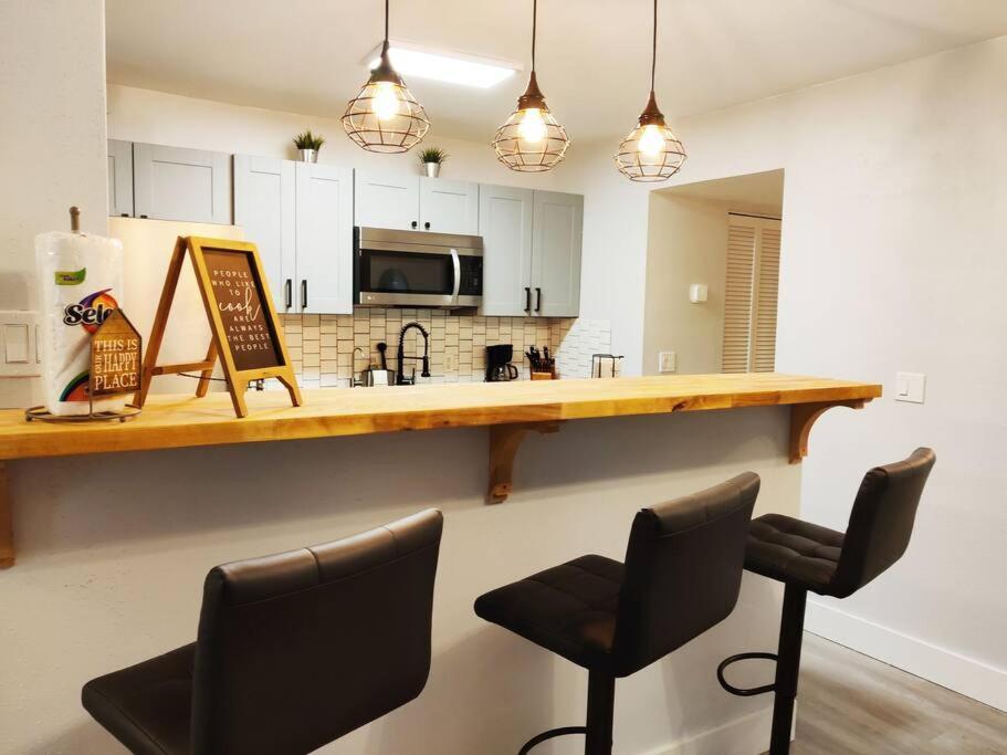 Venice Beach Within 5 Min Drive, Near The Tennis Courts And Park, Sleeps 5 Nokomis Buitenkant foto